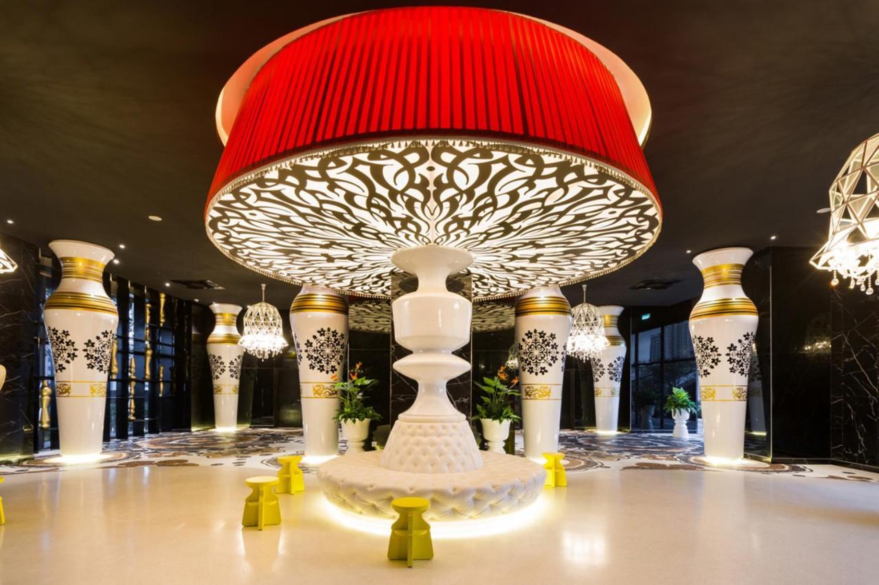 Arte Mont Kiara Aparthotel Kuala Lumpur Exteriör bild The lobby of the hotel